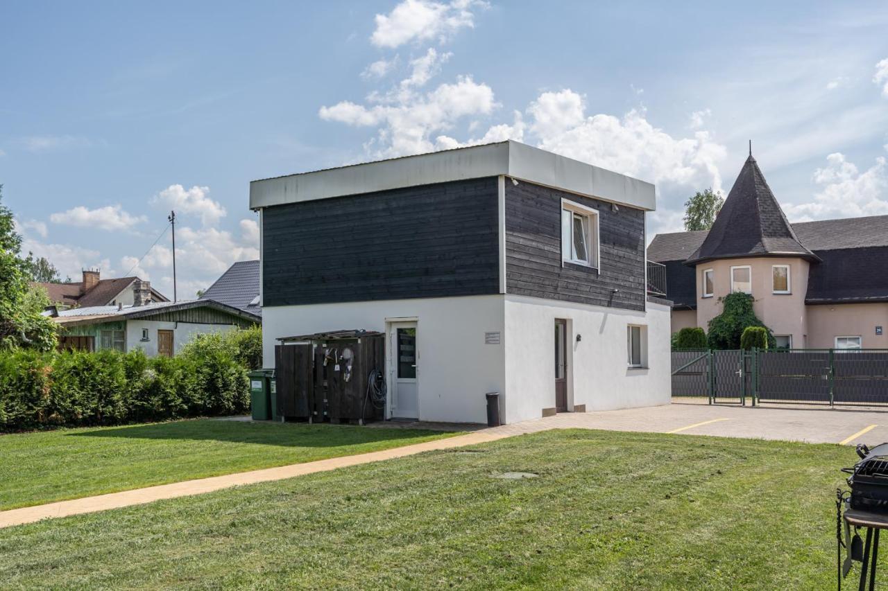 Family Garden Apartments With Free Private Parking & Playground Riga Exterior photo