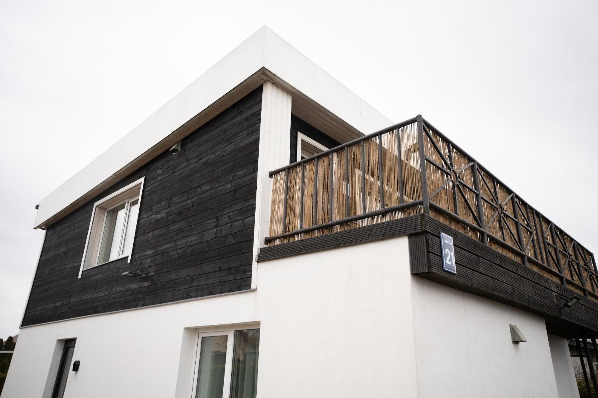 Family Garden Apartments With Free Private Parking & Playground Riga Exterior photo