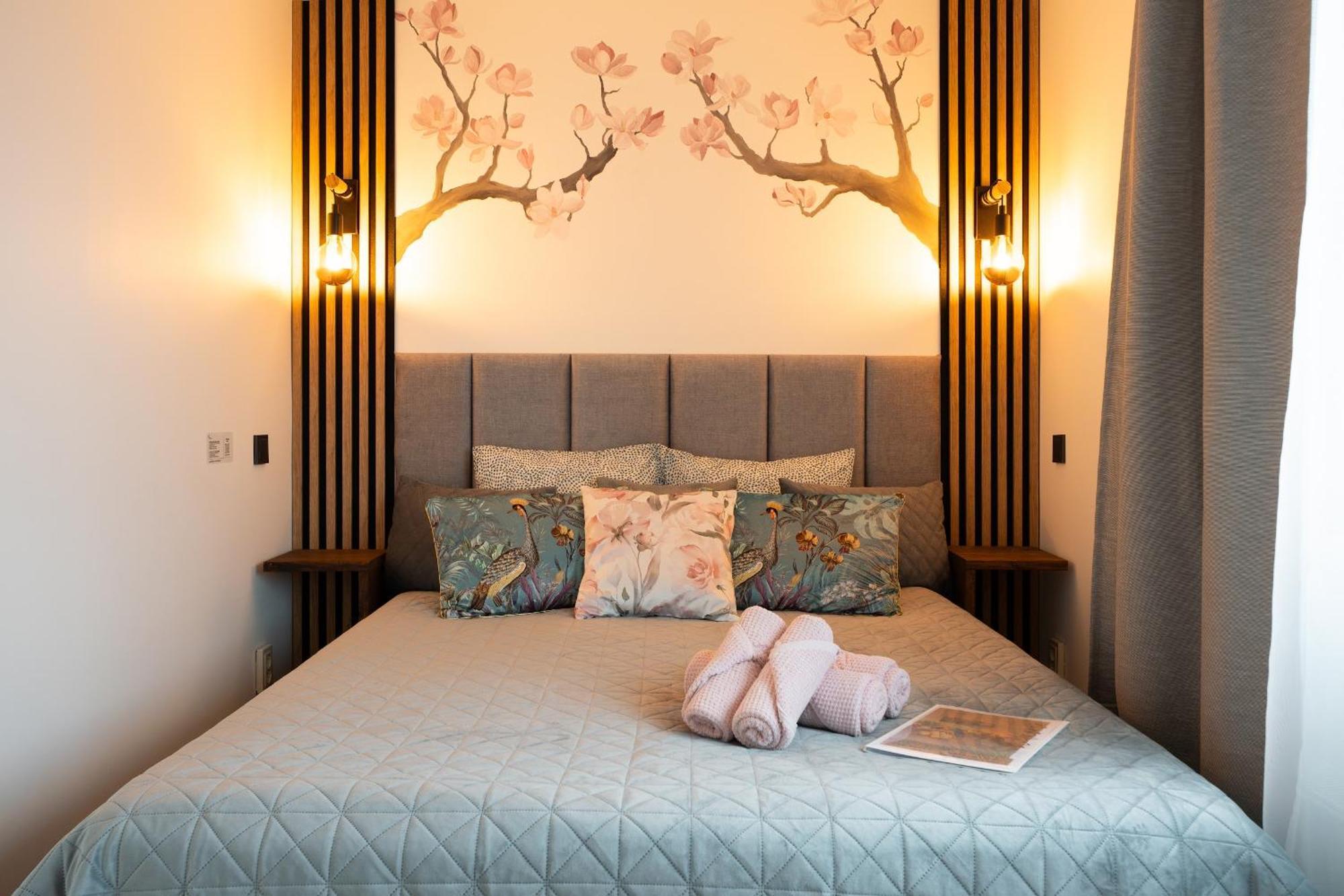 Family Garden Apartments With Free Private Parking & Playground Riga Exterior photo