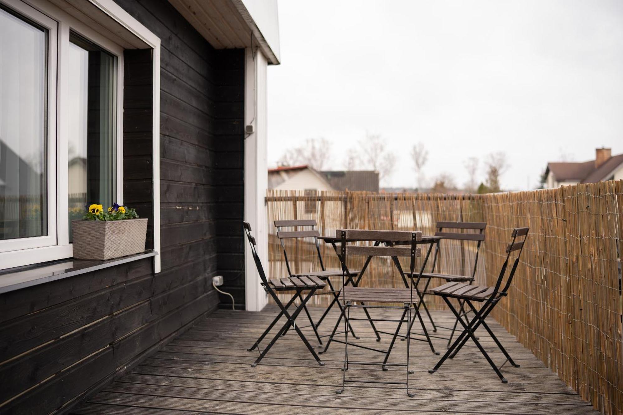 Family Garden Apartments With Free Private Parking & Playground Riga Exterior photo